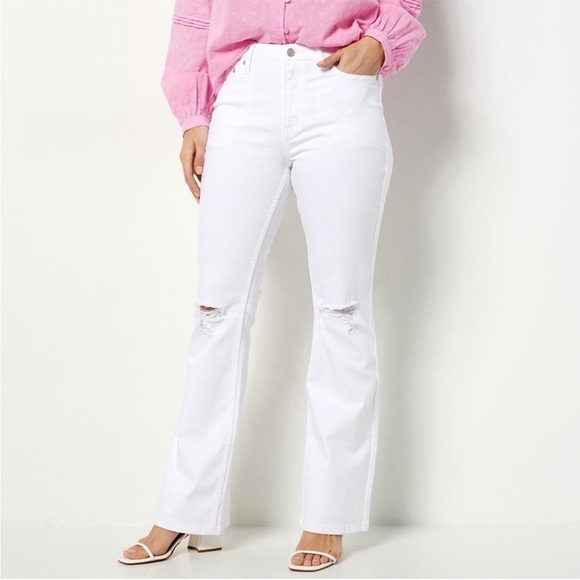 NWT Candace Cameron Bure Distressed Flare Jeans - White Wash, size 12 - Picture 1 of 6